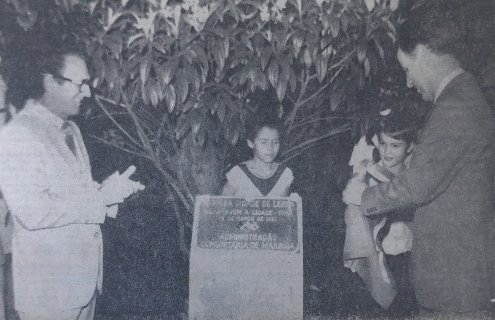 Comitiva portuguesa inaugura a avenida Cidade de Leiria - 1985