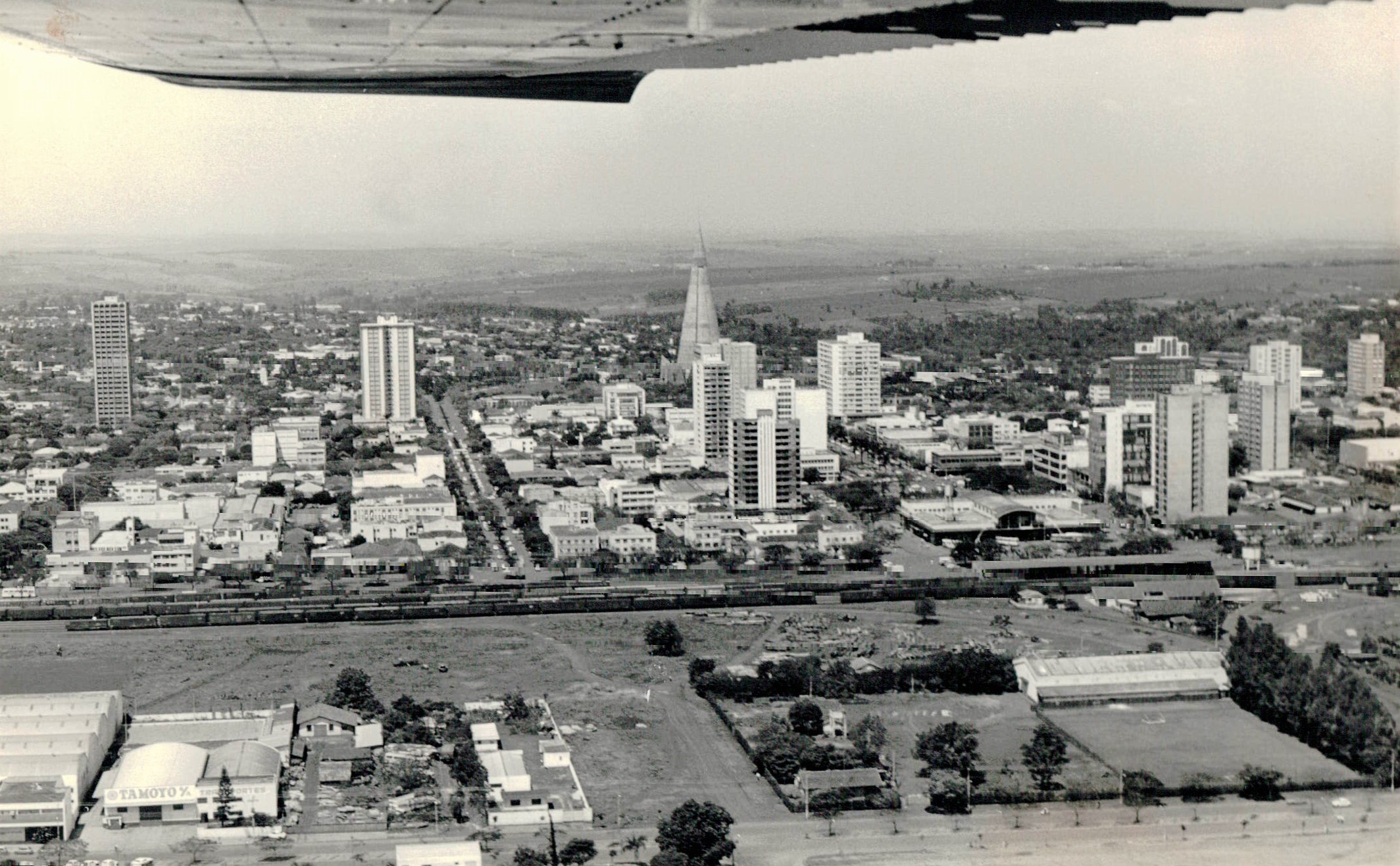Vista aérea do centro - Anos 1970