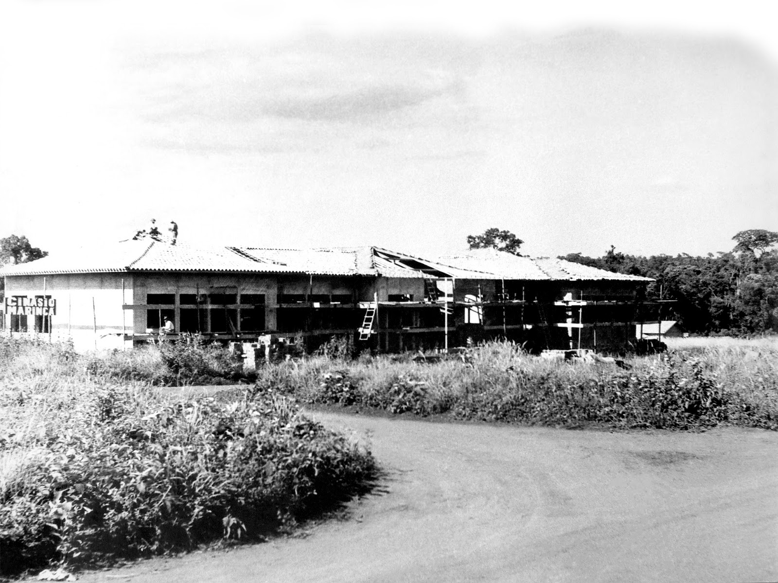 Ginásio Maringá em construção - Década de 1950