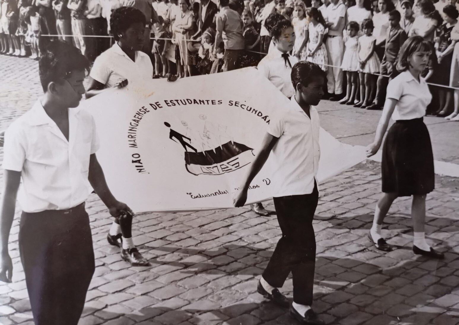 Desfile cívico da Umes - Anos 1960