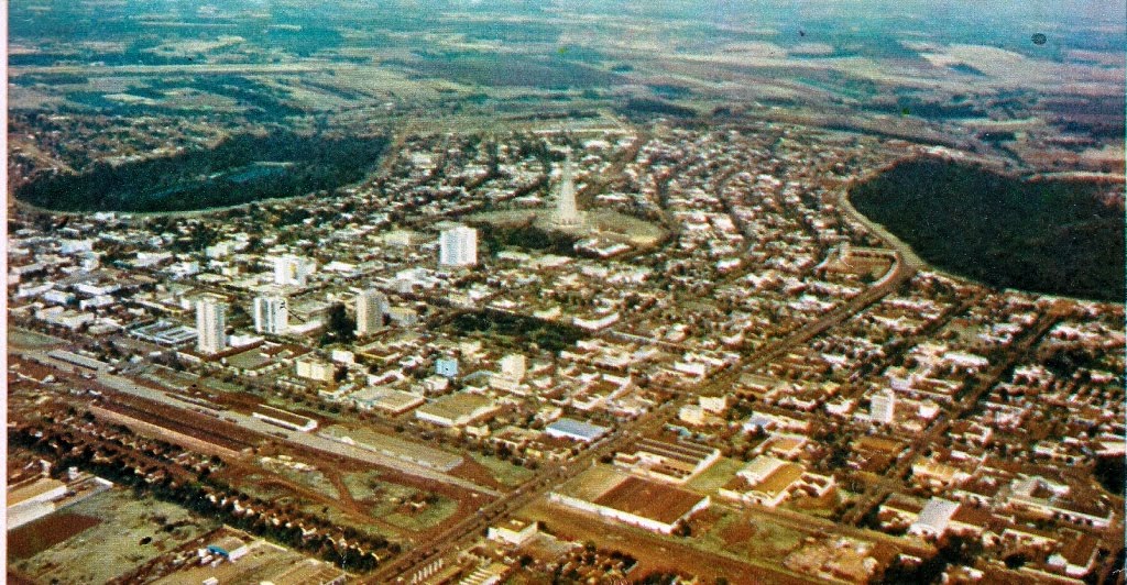 Vista Aérea de Maringá - Início da década de 1970