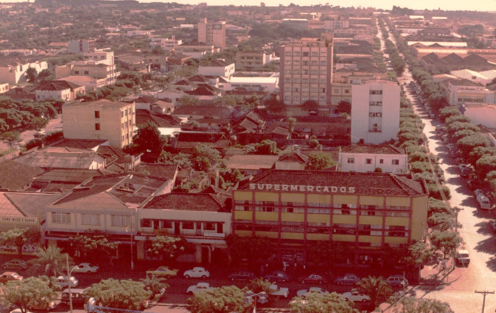 Avenida Duque de Caxias esquina com a rua Joubert de Carvalho - Década de 1970