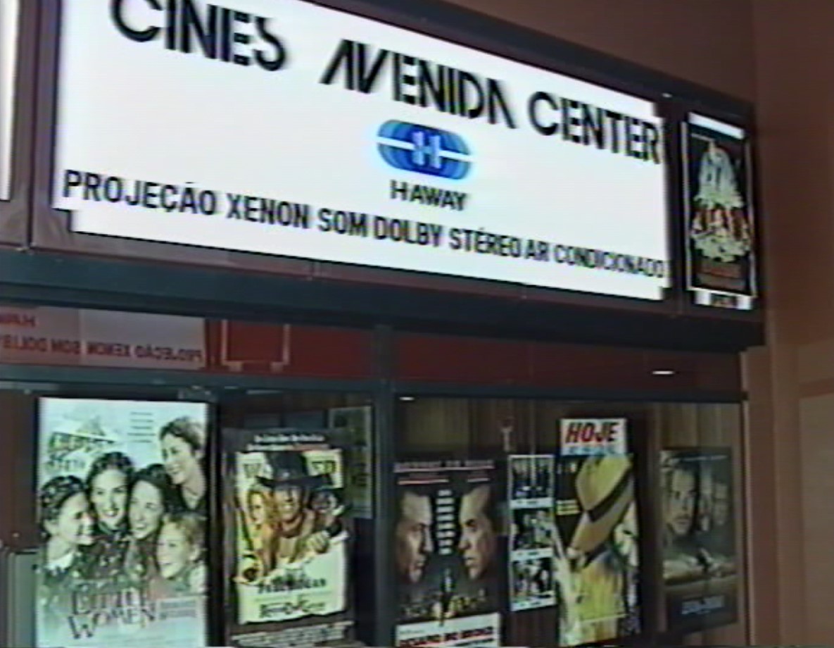 A primeira sessão dos 2 novos cinemas no Avenida Center - 1990