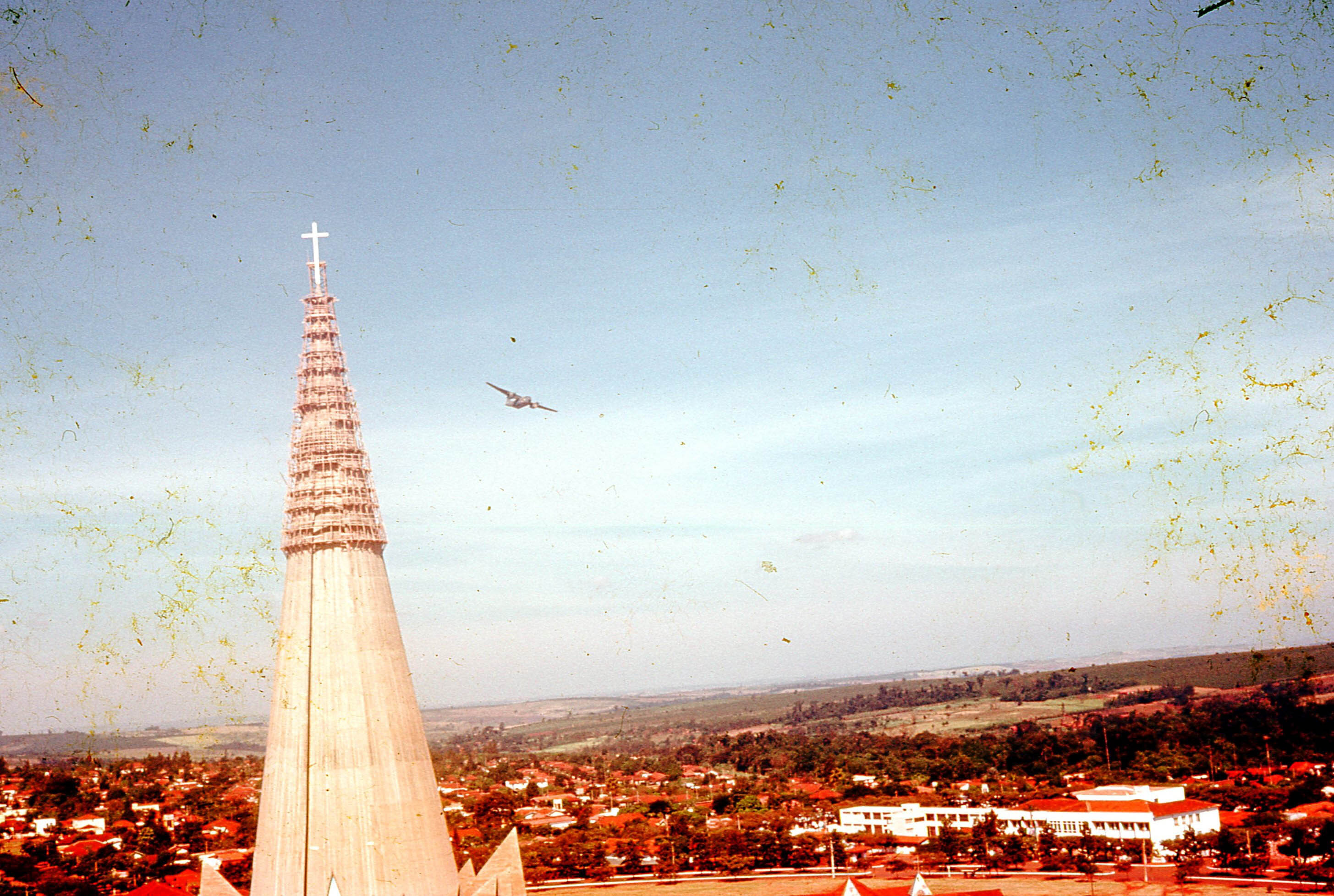 A Catedral e o avião - Início dos anos 1970