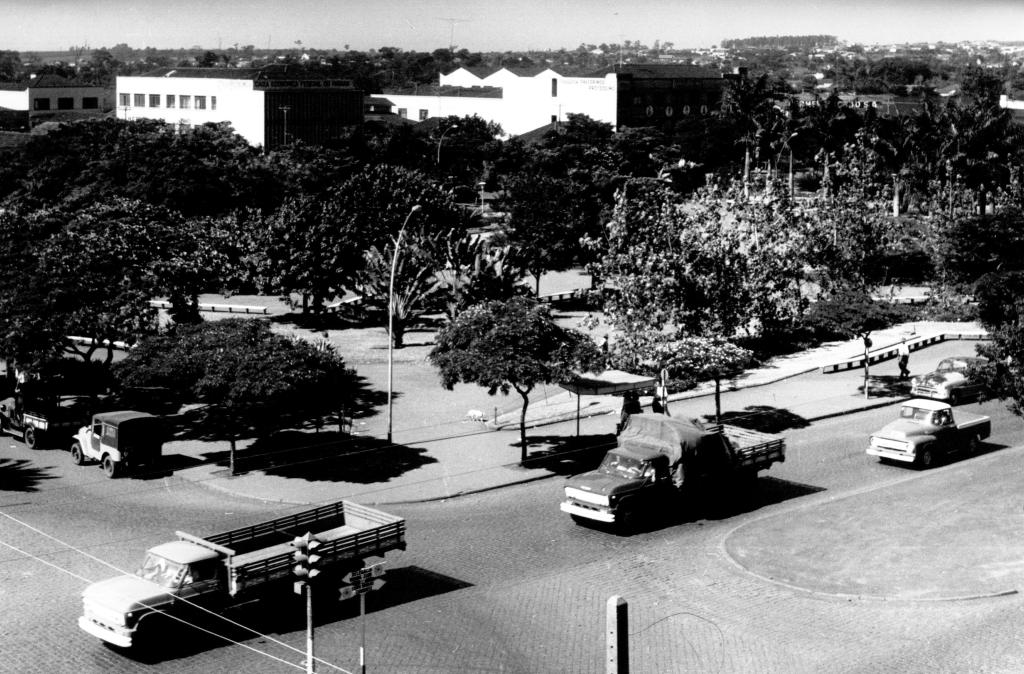 Praça Napoleão Moreira da Silva - Década de 1960